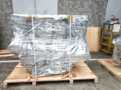 精密機(jī)器包裝案例